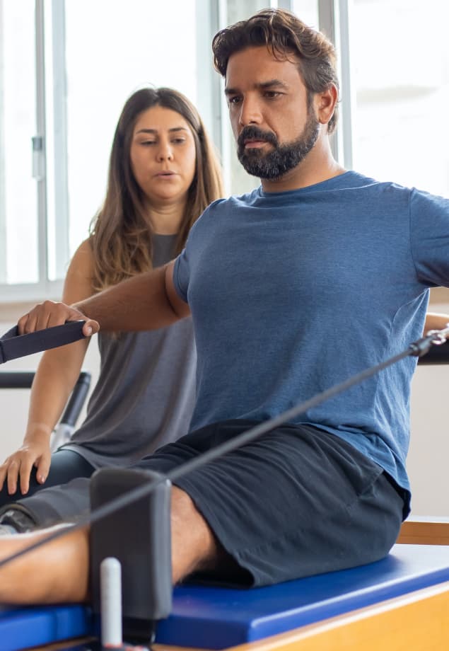 man using resistance bands
